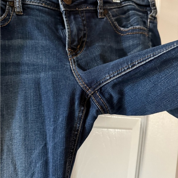 Silver Jeans Women's Dark Blue Boot Cut Jeans - Picture 5 of 11